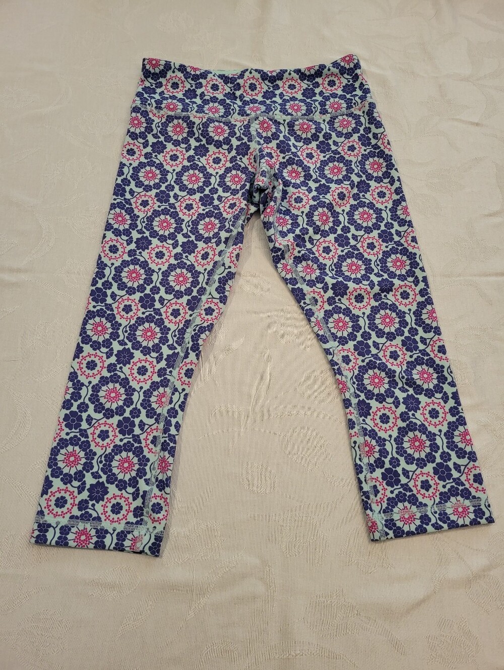 Lululemon Wunder Under RARE Twiggy Power Purple Size 6 EUC